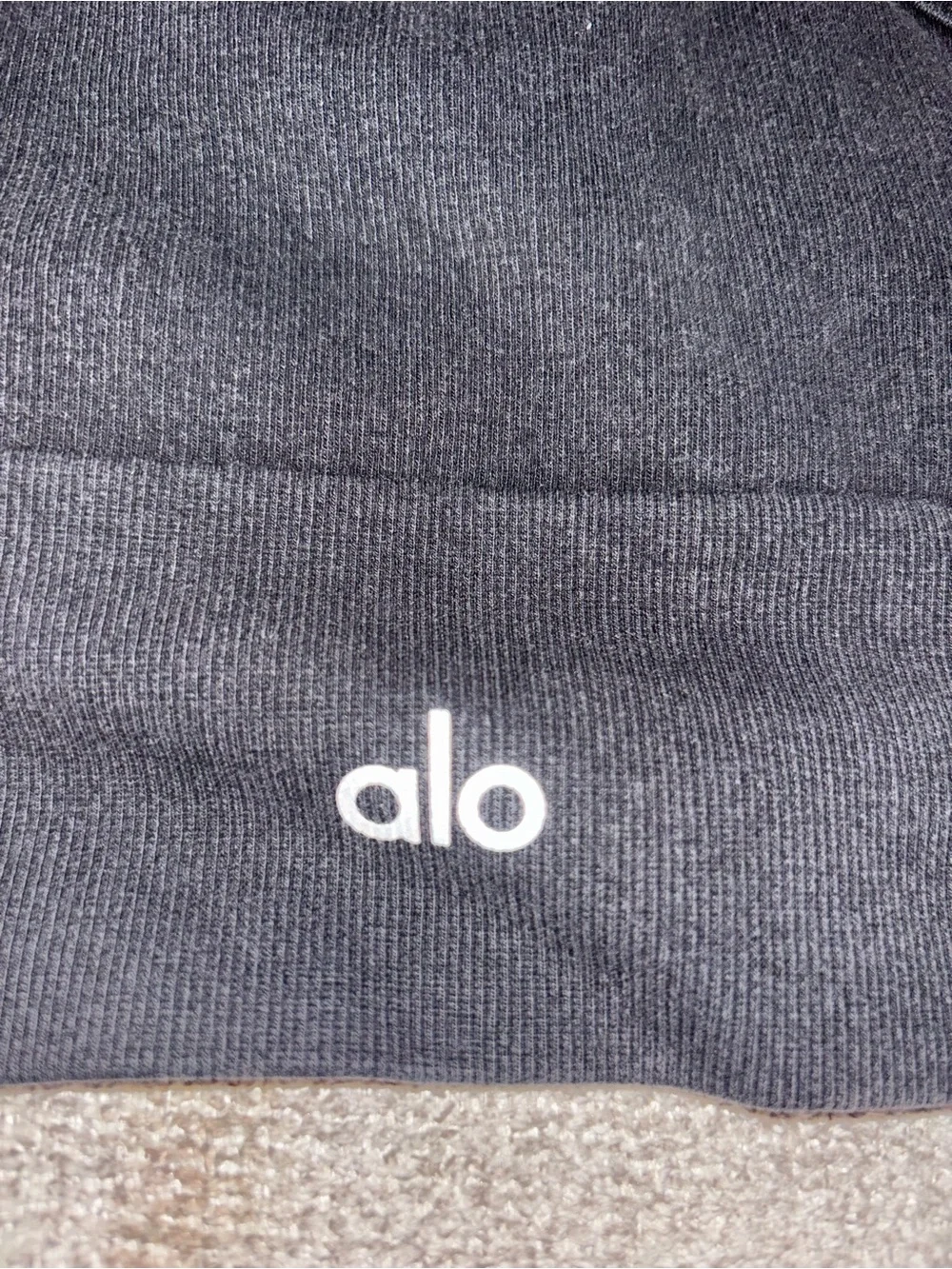 Alo Yoga Seamless Delight High Neck Bra - In Black